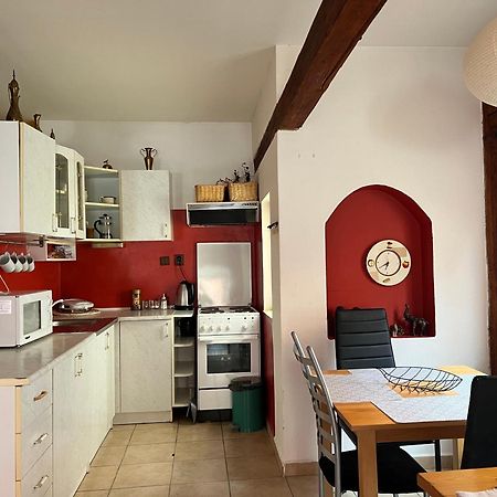 Apartman Galant Apartment เชสกี้ครุมลอฟ ภายนอก รูปภาพ
